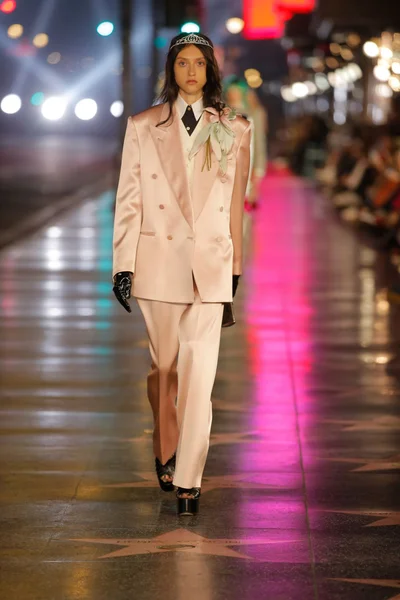 Look 2